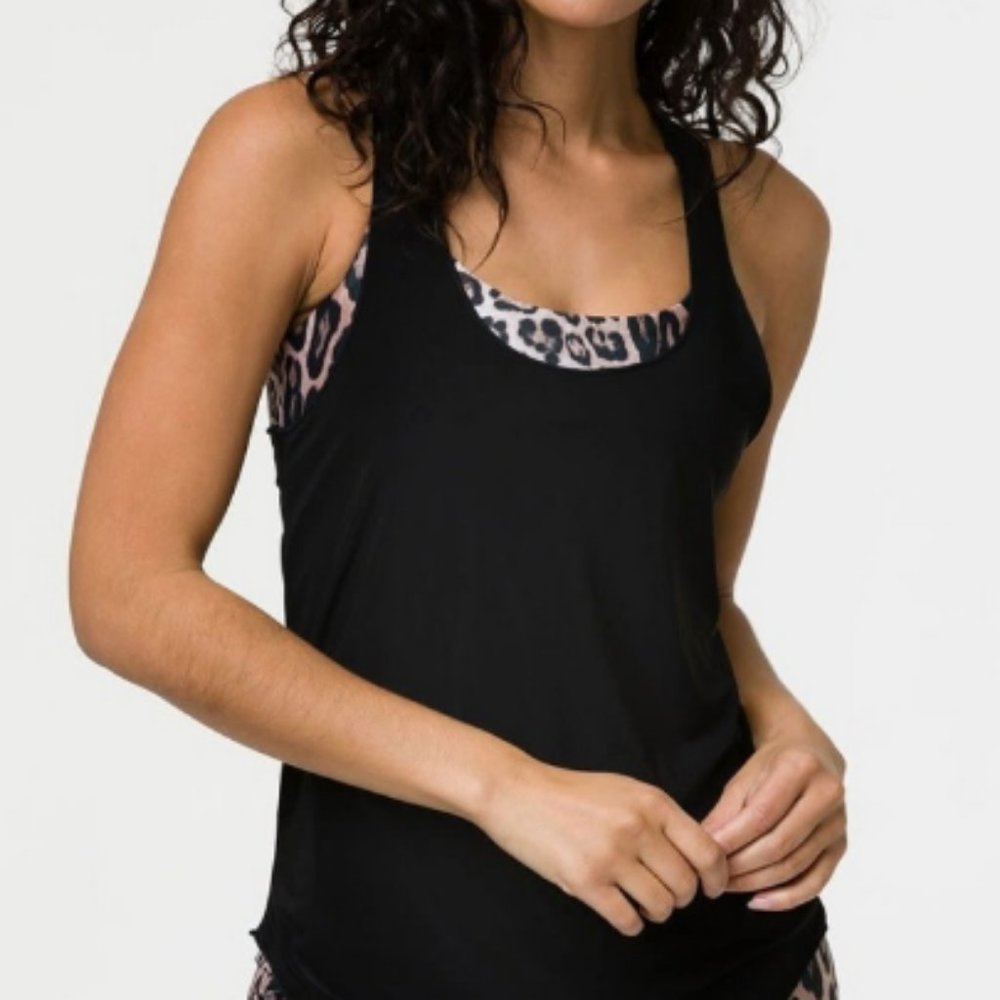 Onzie Glossy Flow Tank-Black